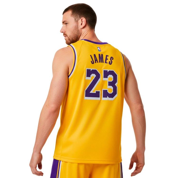 camiseta-nike-los-angeles-lakers-icon-edition-lebron-james-2023-2024-amarillo-1