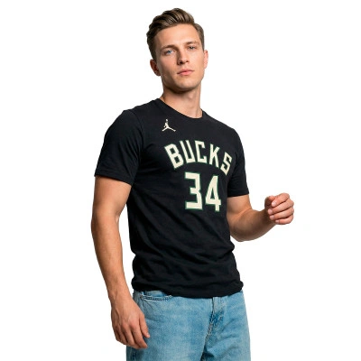 T-Shirt Milwaukee Bucks Essential Statement Edition Giannis Antetokounmpo