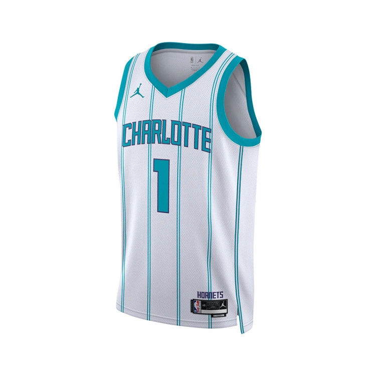 camiseta-jordan-charlotte-hornets-swingman-association-edition-lamelo-ball-white-2