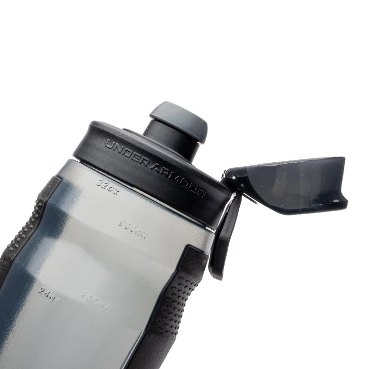botella-under-armour-playmaker-squeeze-950-ml-pitch-grey-3
