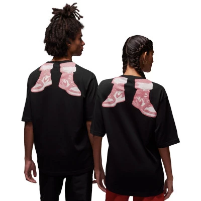 T-Shirt Essentials Holiday