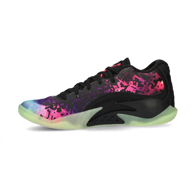 zapatillas-jordan-zion3-black-solar-red-vivid-purple-barely-volt-2