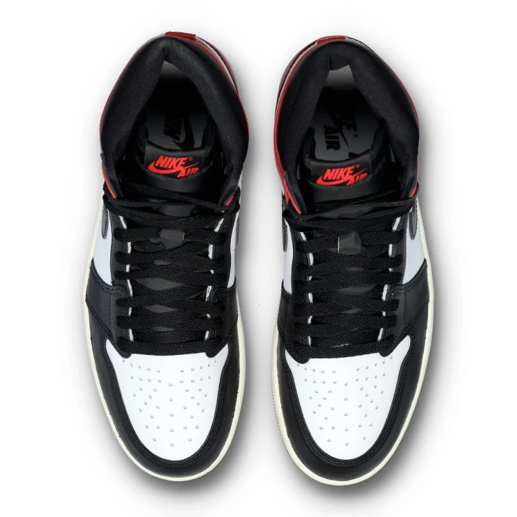 zapatilla-jordan-air-jordan-1-retro-high-og-black-toe-white-black-varsity-red-sail-4