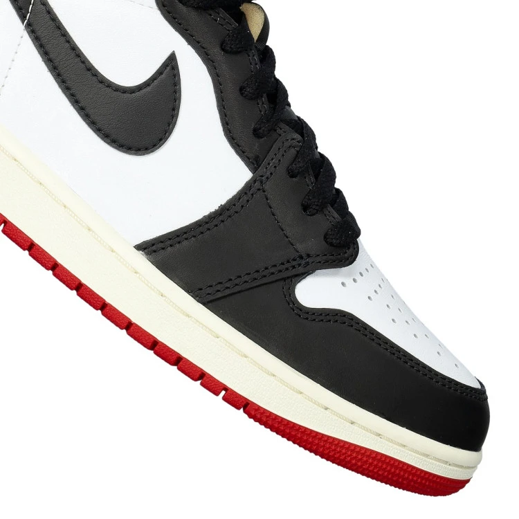 zapatilla-jordan-air-jordan-1-retro-high-og-black-toe-white-black-varsity-red-sail-6