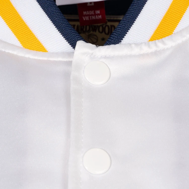 chaqueta-mitchell-ness-all-star-double-clutch-lightweight-satin-white-navy-4