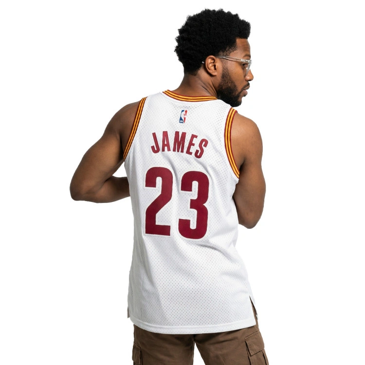 camiseta-mitchell-ness-cleveland-cavaliers-swingman-jersey-lebron-james-white-1