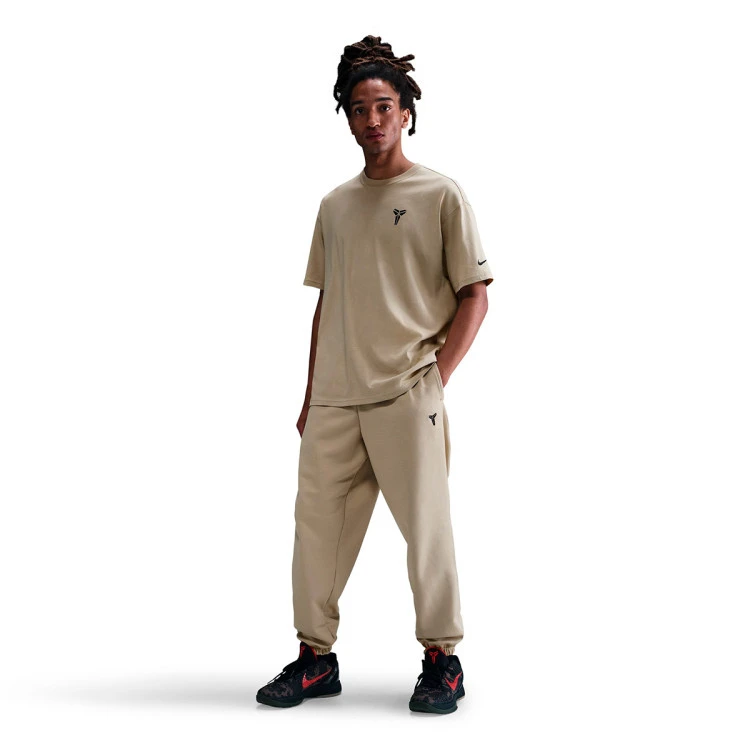 pantalon-largo-nike-kobe-bryant-therma-fit-desert-khaki-black-5