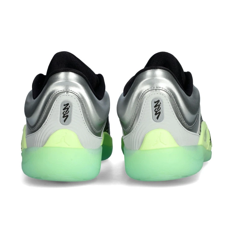 zapatillas-jordan-zion-4-grey-fog-black-metallic-silver-4