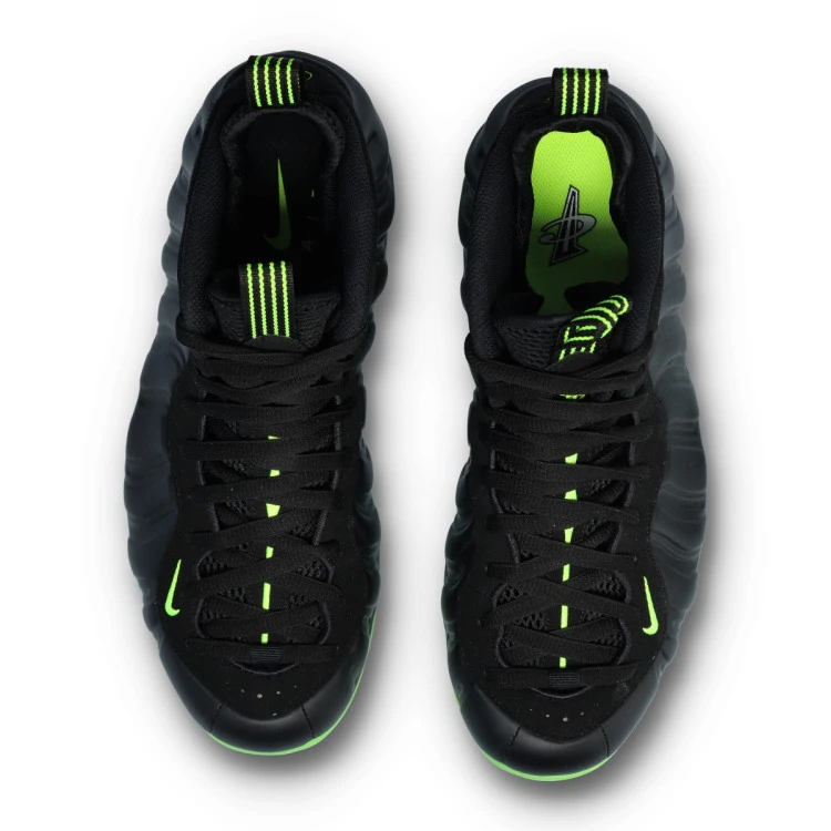 zapatilla-nike-air-foamposite-one-negro-4