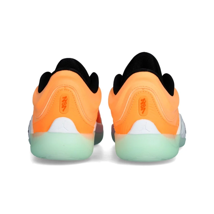 zapatillas-jordan-zion-4-forged-in-fire-nino-cone-ice-peach-black-white-4
