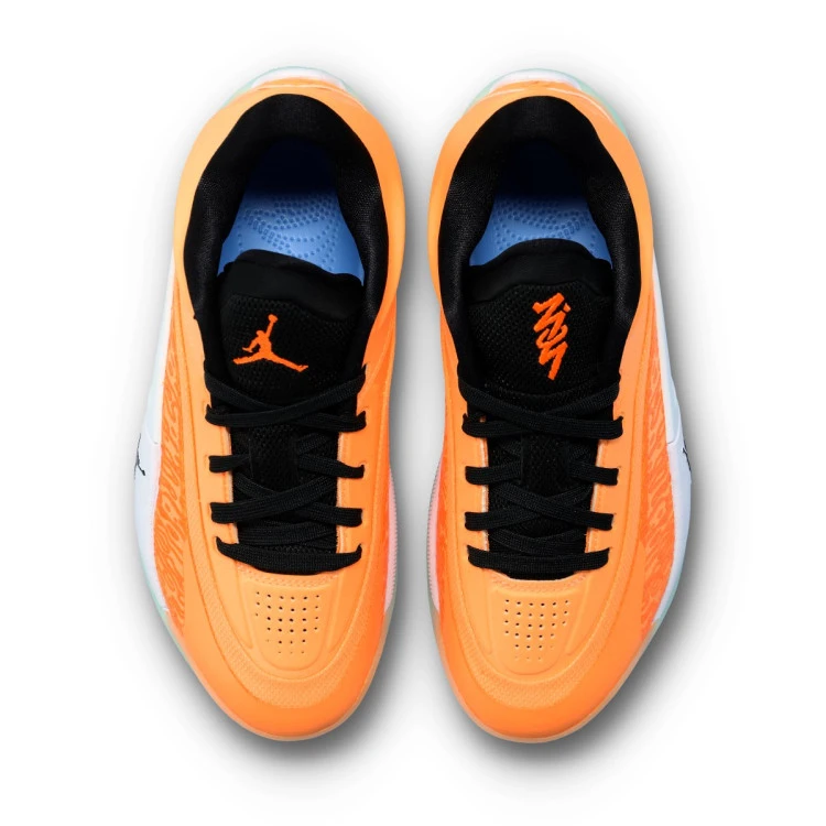 zapatillas-jordan-zion-4-forged-in-fire-nino-cone-ice-peach-black-white-5