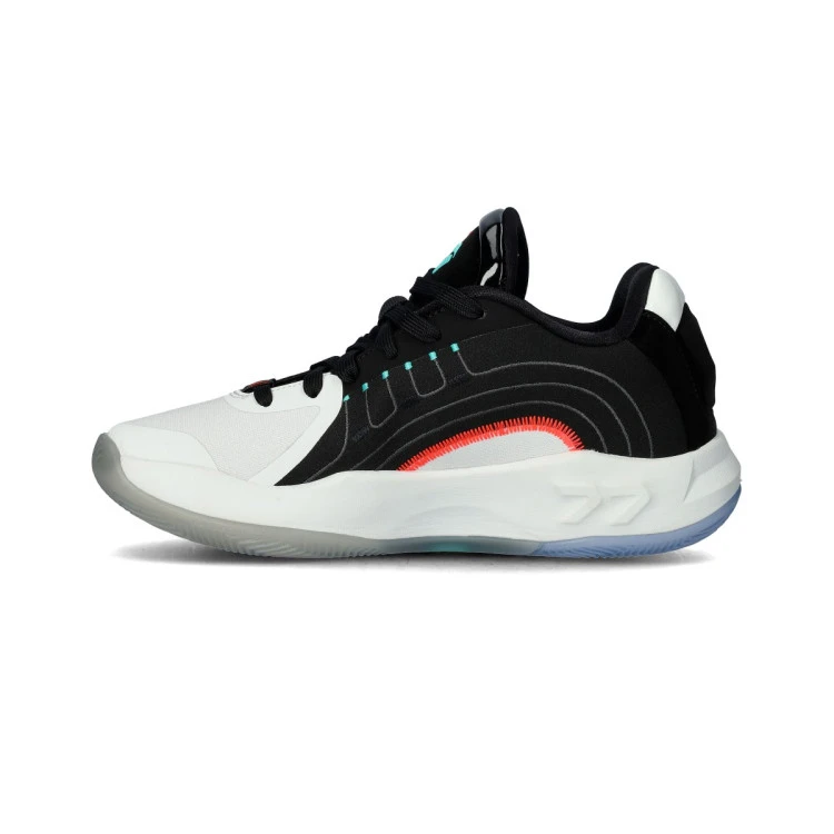 zapatillas-jordan-luka-4-bloodline-nino-black-bright-crimson-summit-white-2