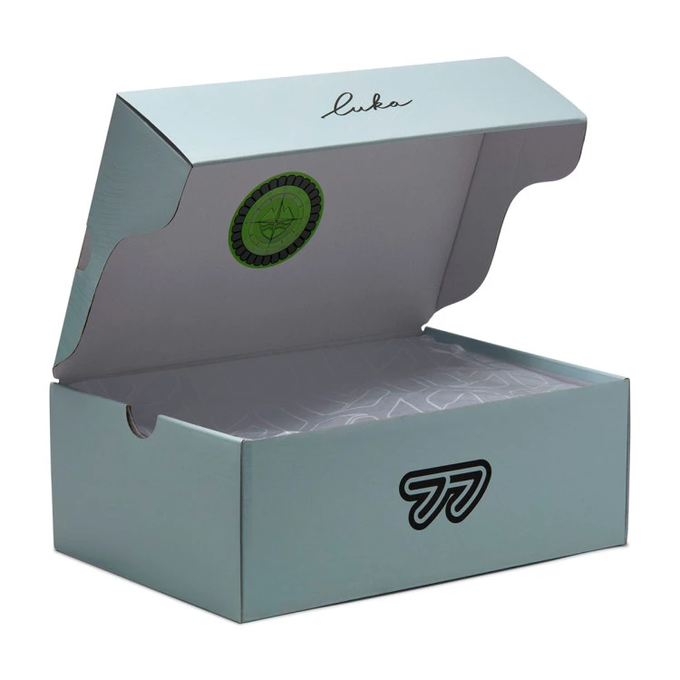 zapatillas-jordan-luka-4-bloodline-nino-black-bright-crimson-summit-white-7