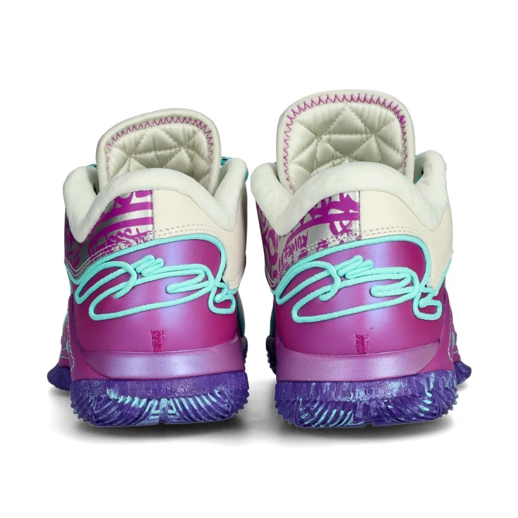 zapatillas-nike-lebron-22-frozen-grapes-soft-pearl-hyper-turq-vivid-purple-4