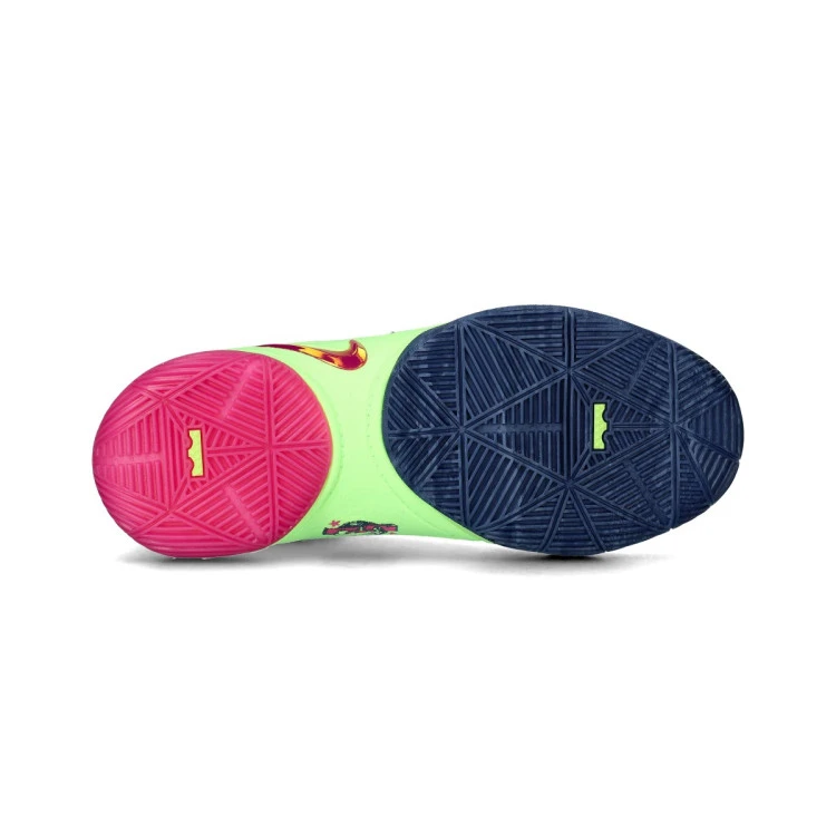 zapatillas-nike-lebron-22-bryces-world-nino-blustery-fireberry-ghost-green-3