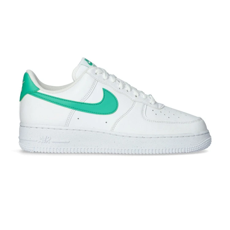 zapatilla-nike-air-force1-07se-mujer-blanco-1