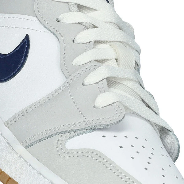 zapatilla-jordan-air-jordan-1-low-nino-white-midnight-navy-neutral-grey-7