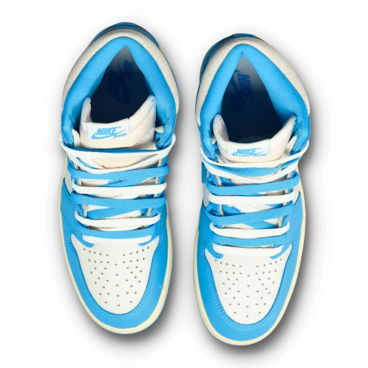 zapatilla-jordan-air-jordan1-retro-high-og-unc-reimagined-dk-powder-blue-dk-powder-blue-sail-4