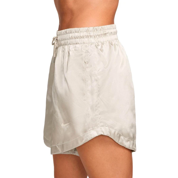 pantalon-corto-nike-dri-fit-aja-wilson-signature-mujer-desert-sand-soft-pearl-2