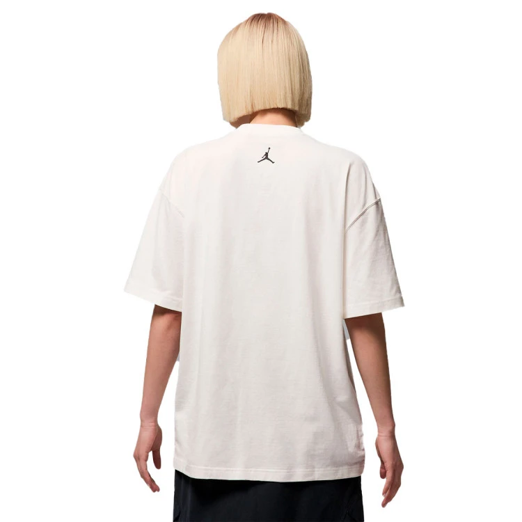 camiseta-jordan-oversize-graphics-mixtape-mujer-sail-1