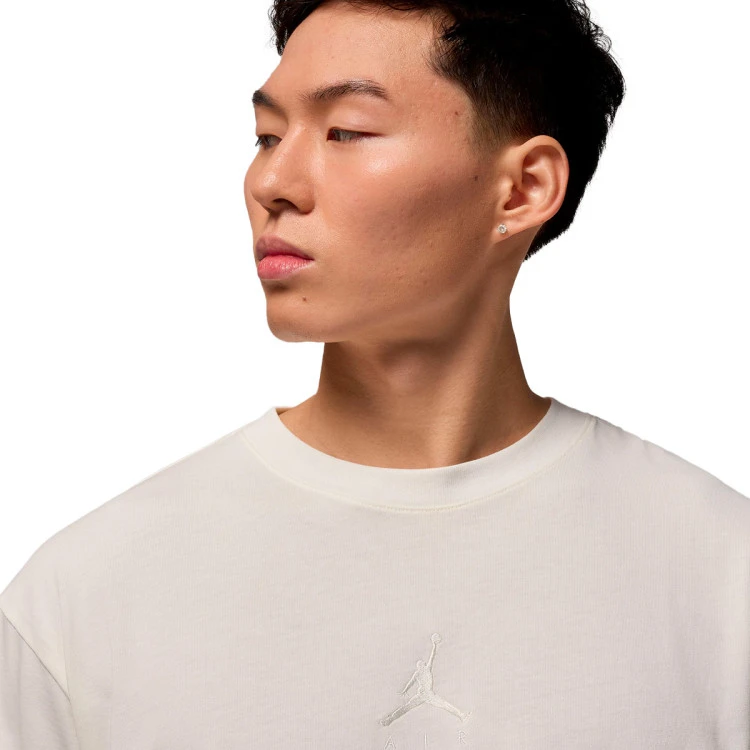 camiseta-jordan-flight-essentials-oversize-sail-sail-2