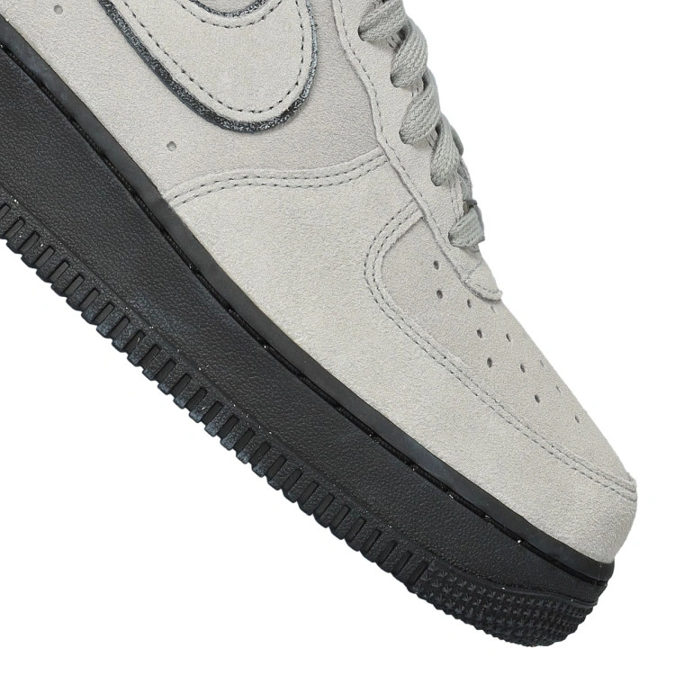 zapatilla-nike-air-force-1-07-lv8-gris-6