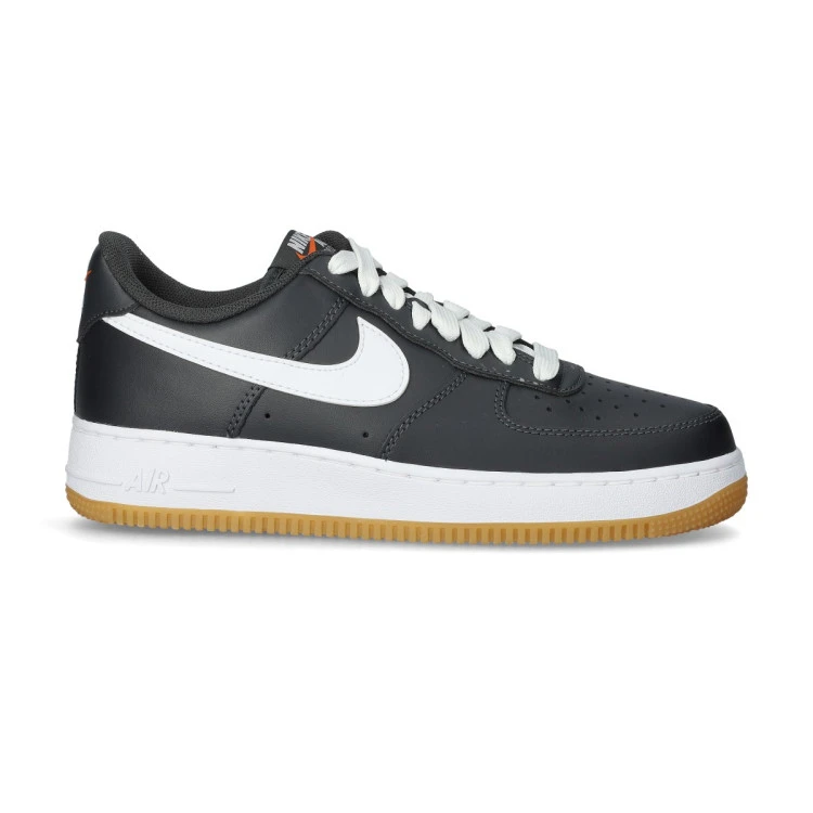 zapatilla-nike-air-force-1-07-lv8-negro-1