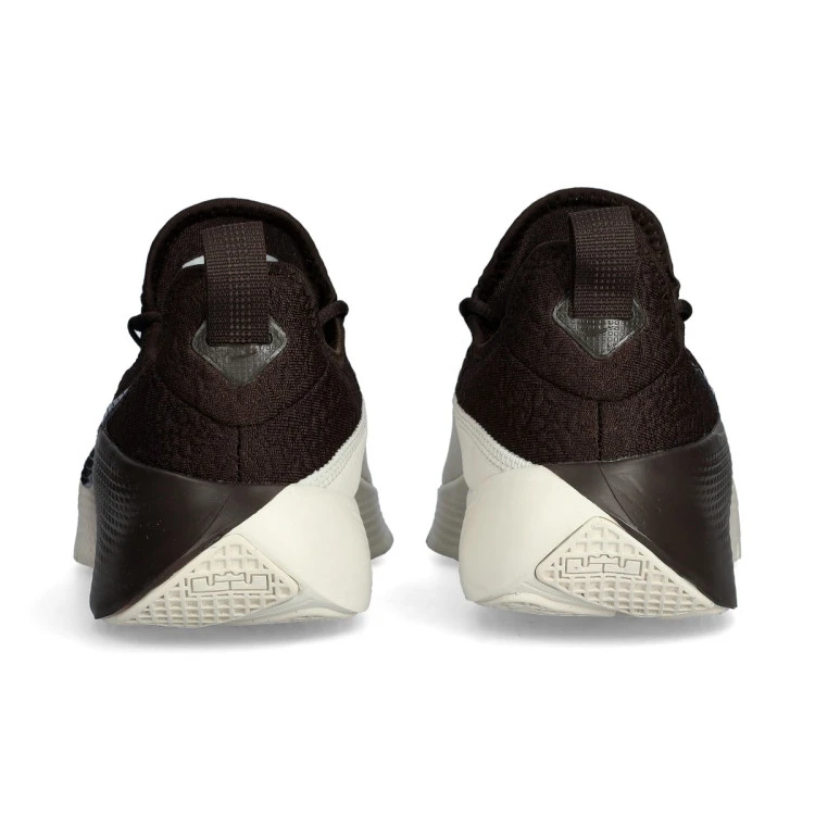 zapatilla-nike-lebron-tr-1-marron-4