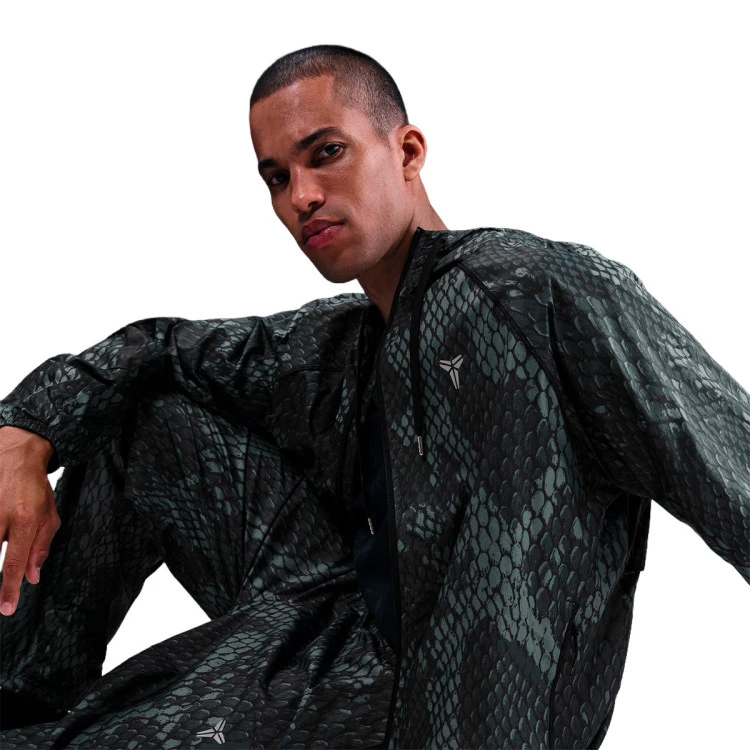 chaqueta-nike-kobe-light-weight-woven-black-reflective-silv-2