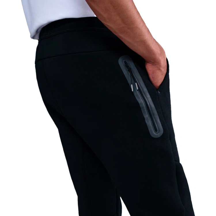 pantalon-largo-nike-kobe-tech-fleece-jogger-black-white-1