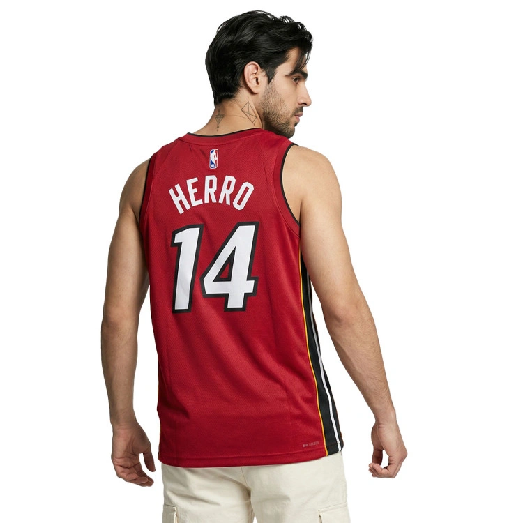 camiseta-jordan-miami-heat-swingman-statement-edition-tyler-herro-tough-red-1