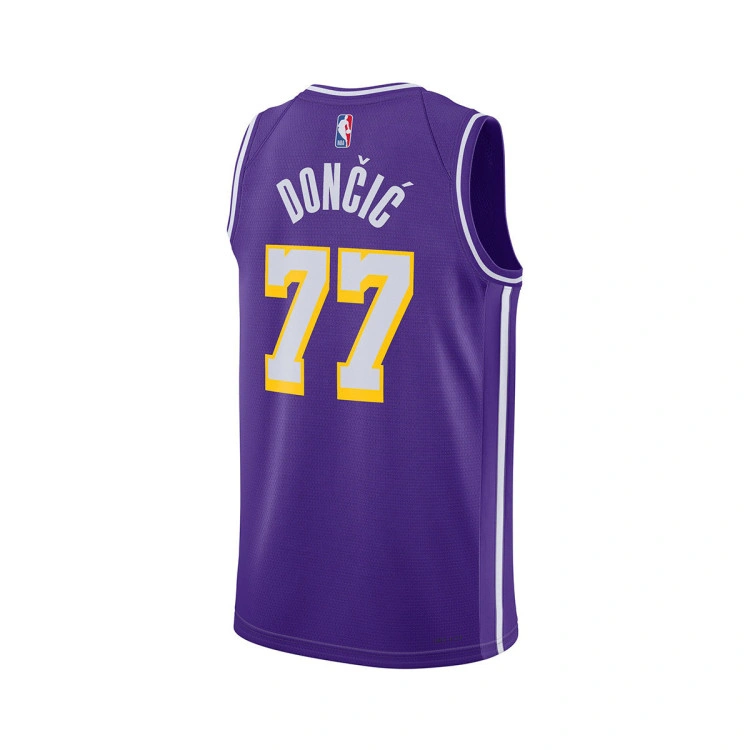 camiseta-jordan-los-angeles-lakers-statement-swingman-luka-doncic-nino-purple-3