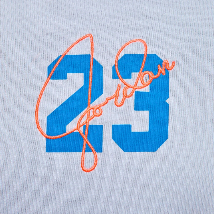 camiseta-jordan-brooklyn-grilfriend-graphic-jordan-23-mujer-ghost-2