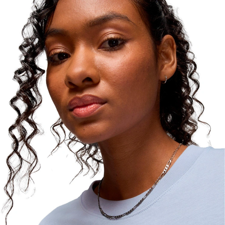 camiseta-jordan-brooklyn-grilfriend-graphic-jordan-23-mujer-ghost-4