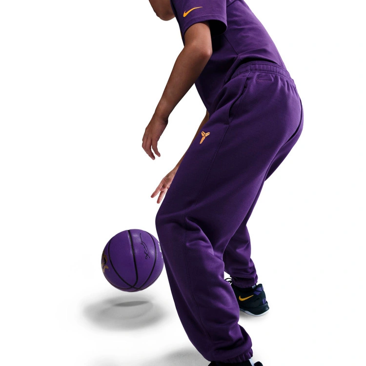 pantalon-largo-nike-kobe-bryant-therma-fit-fund-nino-court-purple-university-gold-1