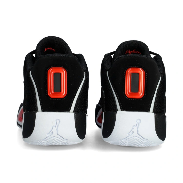 zapatillas-jordan-tatum-4-bloodline-black-university-red-white-4