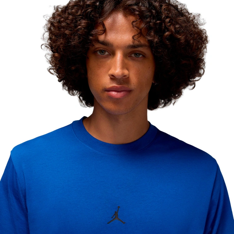 camiseta-jordan-dri-fit-sport-jumpman-crew-game-royal-black-2