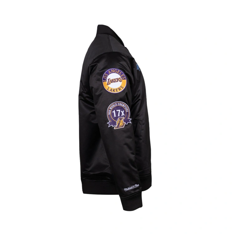 chaqueta-mitchell-ness-los-angeles-lakers-blackout-heavyweight-satin-black-2