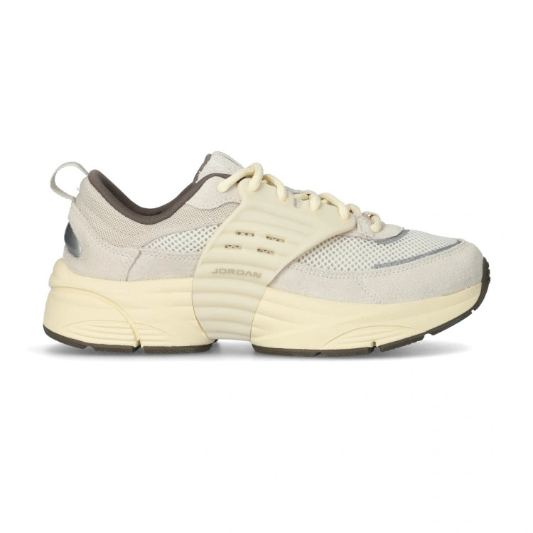 zapatilla-jordan-trunner-beige-1