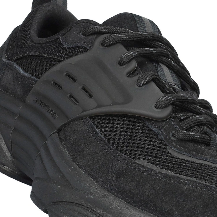 zapatilla-jordan-trunner-negro-7