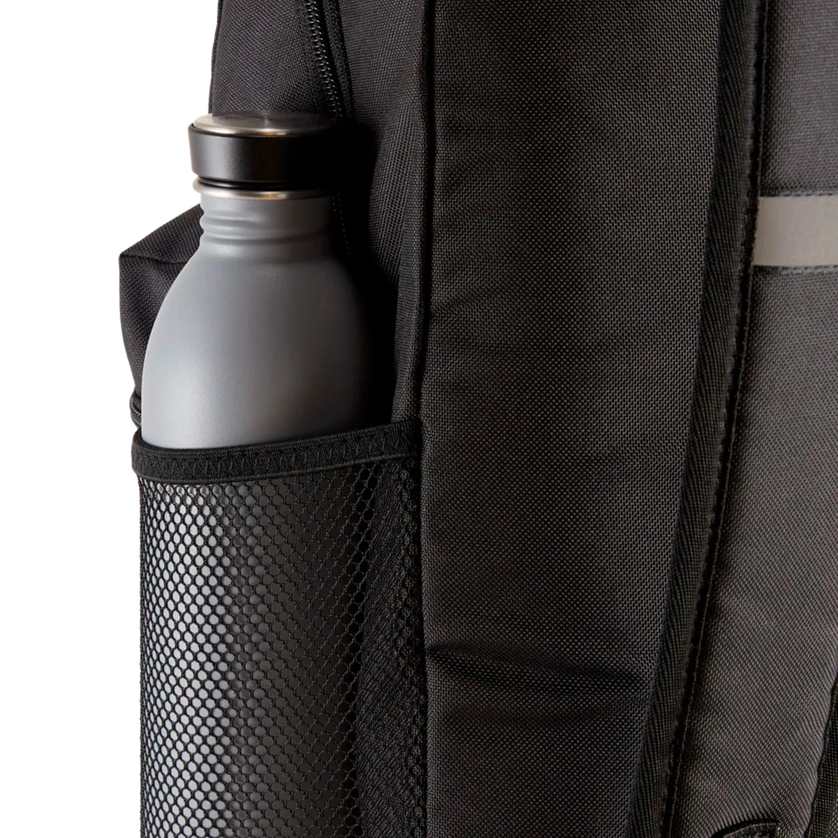 mochila-puma-attacanto-backpack-22-l-puma-black-puma-white-2