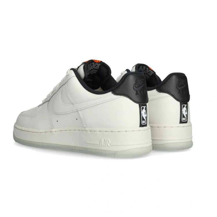 zapatilla-nike-air-force-1-07-nba-phantom-phantom-black-white-brilliant-ornge-6