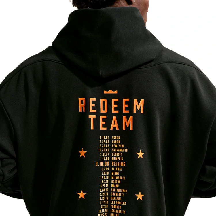 sudadera-nike-lebron-james-tech-fleece-standard-issue-out-for-redemption-black-1