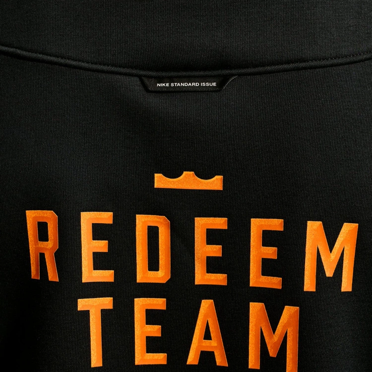 sudadera-nike-lebron-james-tech-fleece-standard-issue-out-for-redemption-black-3