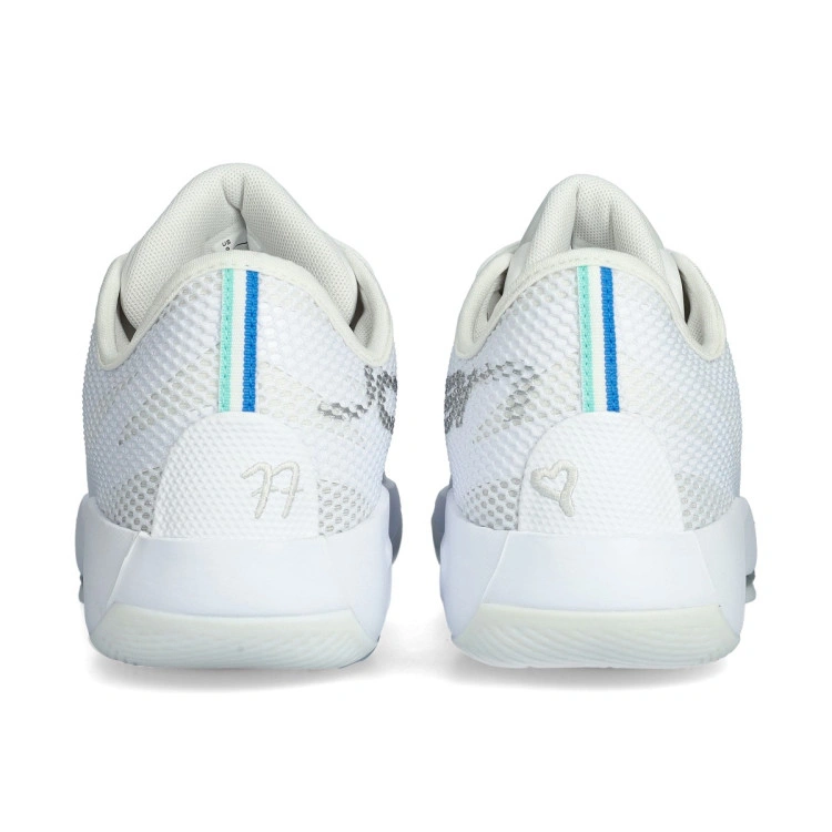 zapatillas-jordan-luka-77-pure-money-white-photon-dust-mtlc-silver-4