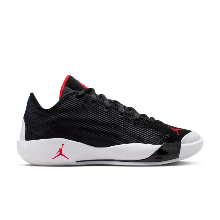 zapatillas-jordan-luka-77-bred-black-univ-red-white-1