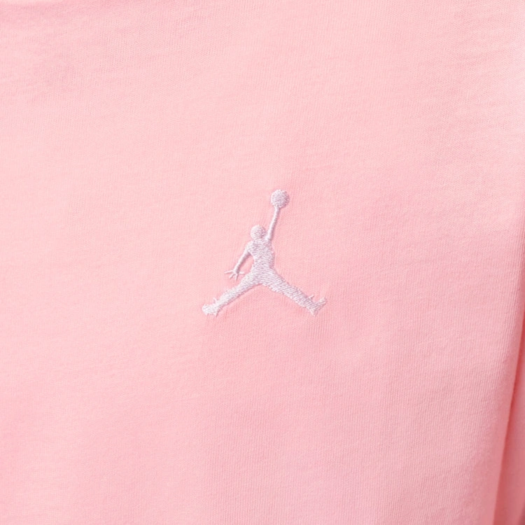 camiseta-jordan-brooklyn-essentials-nina-pink-bloom-2