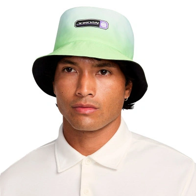 Bonnet Apex Reversible Bucket Q54