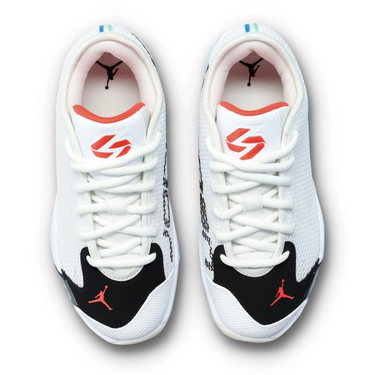 zapatillas-jordan-luka-77-nino-white-bright-crimson-black-sail-5