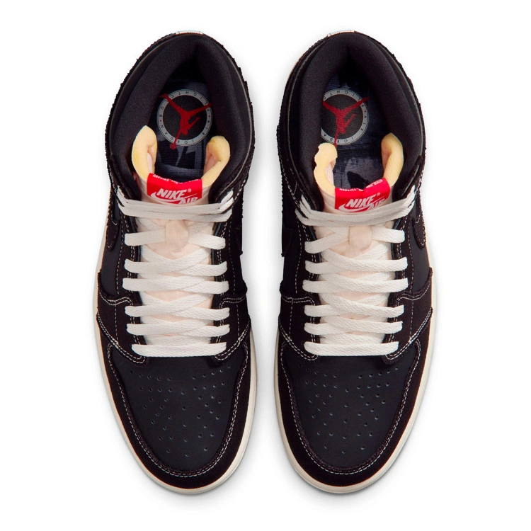 zapatilla-jordan-air-jordan-1-retro-high-og-flight-club-black-univ-red-sail-gum-med-brown-4